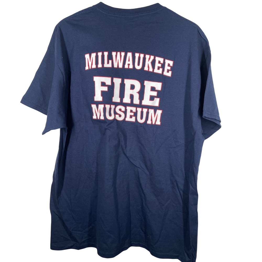 Milwaukee Fire Museum T-Shirt Navy Blue XL MFHS Graphic Tee